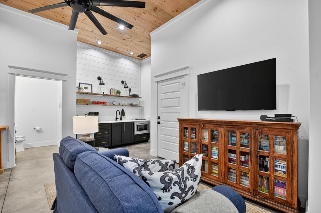 819 Hap Holt Road, Ellijay GA 30540 - Photo