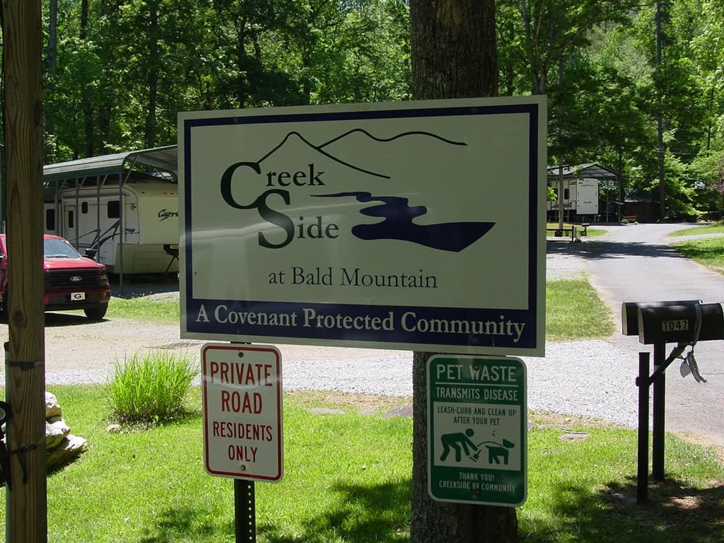 1047 Creekside Drive, Hiawassee GA 30546 - Photo