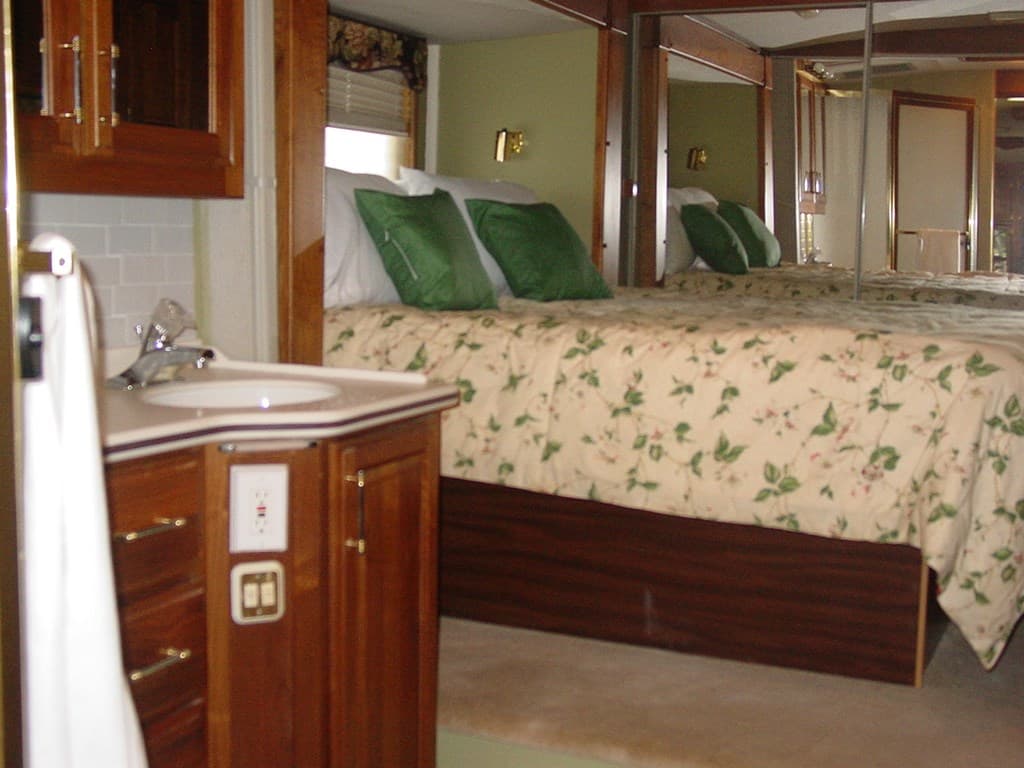 1047 Creekside Drive, Hiawassee GA 30546 - Photo