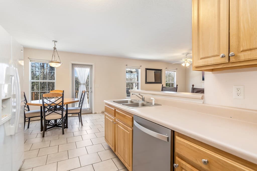 8810 Brookhurst Trl, Gainesville GA 30506 - Photo