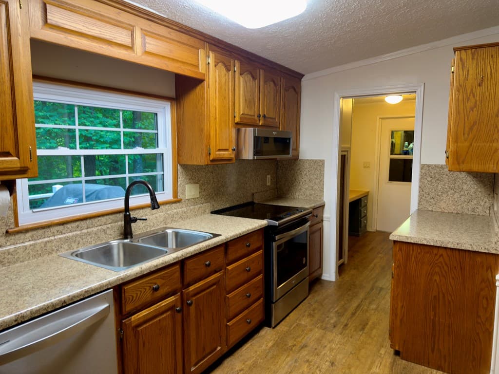 777 Lakeside Drive, Blairsville GA 30512 - Photo