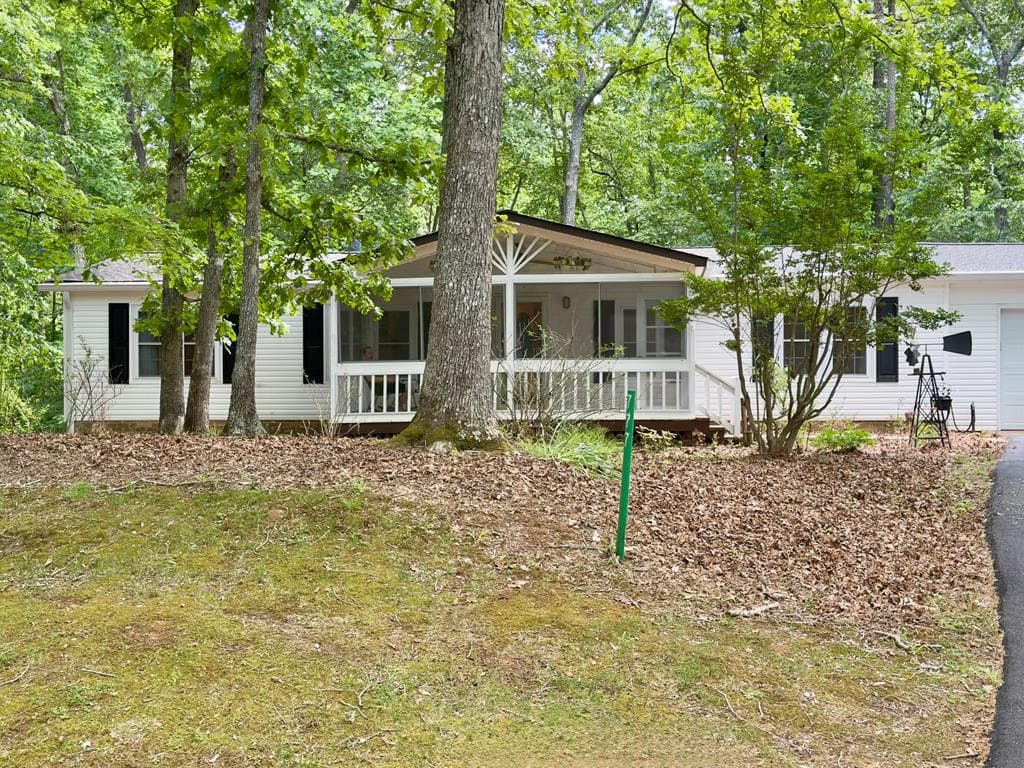 777 Lakeside Drive, Blairsville GA 30512 - Primary photo