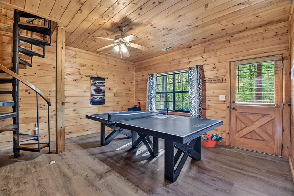 423 Laurel Creek Road, Blue Ridge GA 30513 - Photo