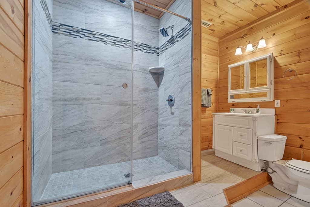 423 Laurel Creek Road, Blue Ridge GA 30513 - Photo