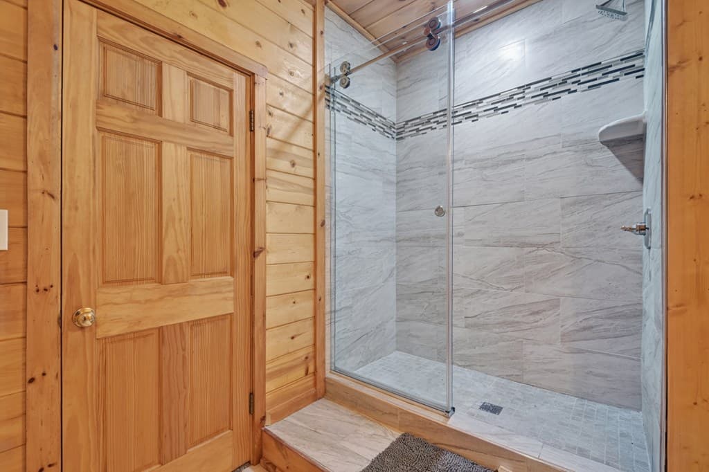 423 Laurel Creek Road, Blue Ridge GA 30513 - Photo