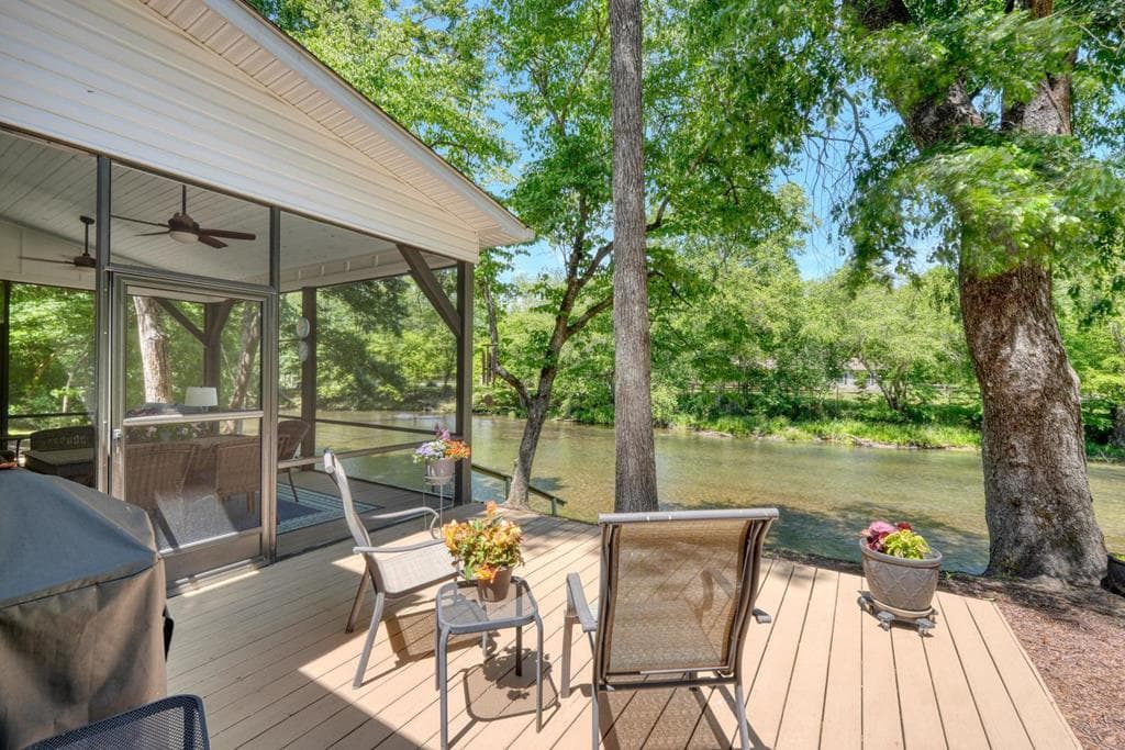 198 Riverbend Drive, Hayesville NC 28904 - Photo