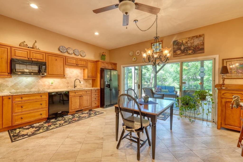198 Riverbend Drive, Hayesville NC 28904 - Photo