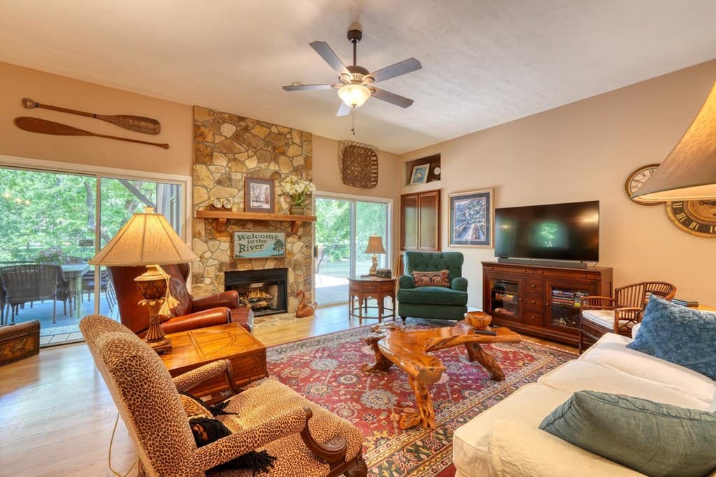 198 Riverbend Drive, Hayesville NC 28904 - Photo