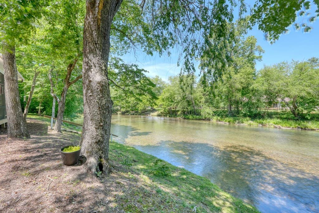 198 Riverbend Drive, Hayesville NC 28904 - Photo