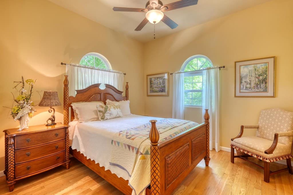 198 Riverbend Drive, Hayesville NC 28904 - Photo