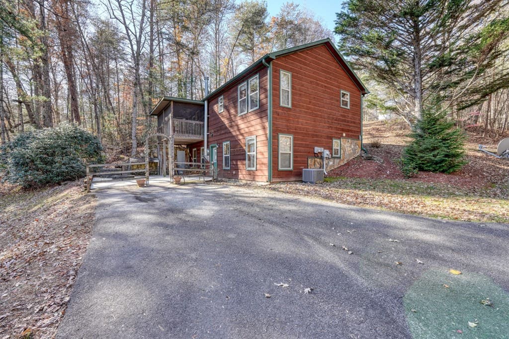 518 Rizzitello Lane, Blairsville GA 30512 - Photo
