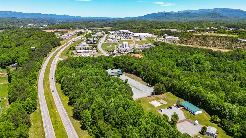 7288 Highway 515 N, Ellijay GA 30536 - Photo