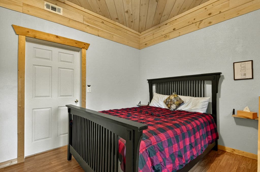 550 Hillsdale Drive, Ellijay GA 30540 - Photo