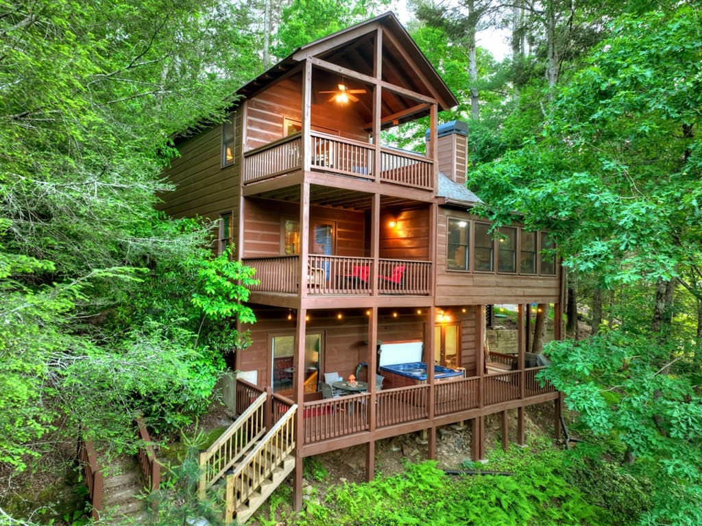 550 Hillsdale Drive, Ellijay GA 30540 - Photo