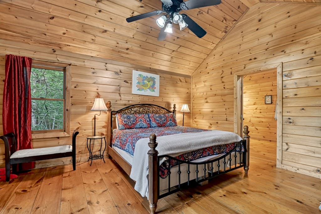 550 Hillsdale Drive, Ellijay GA 30540 - Photo