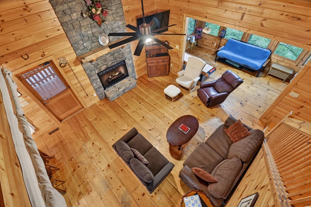 550 Hillsdale Drive, Ellijay GA 30540 - Photo