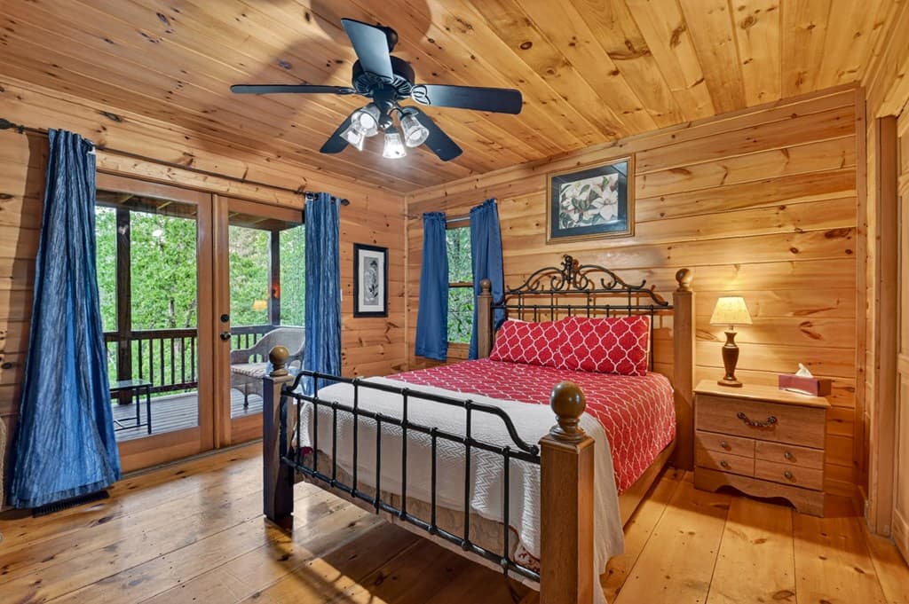 550 Hillsdale Drive, Ellijay GA 30540 - Photo