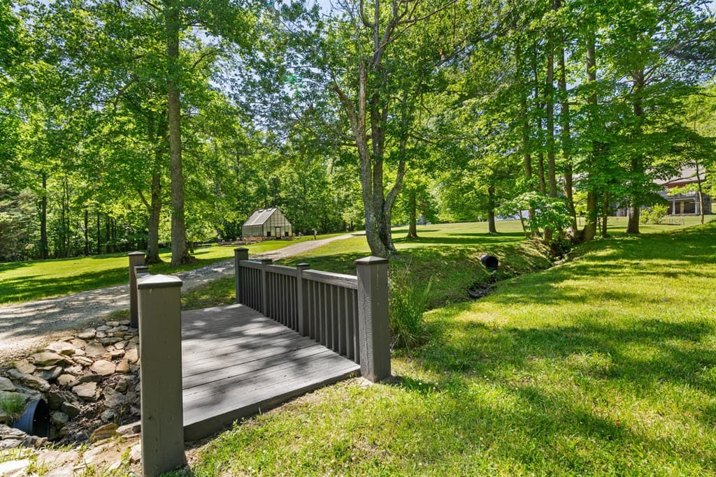 593 Turkey Trot Road, Blairsville GA 30512 - Photo