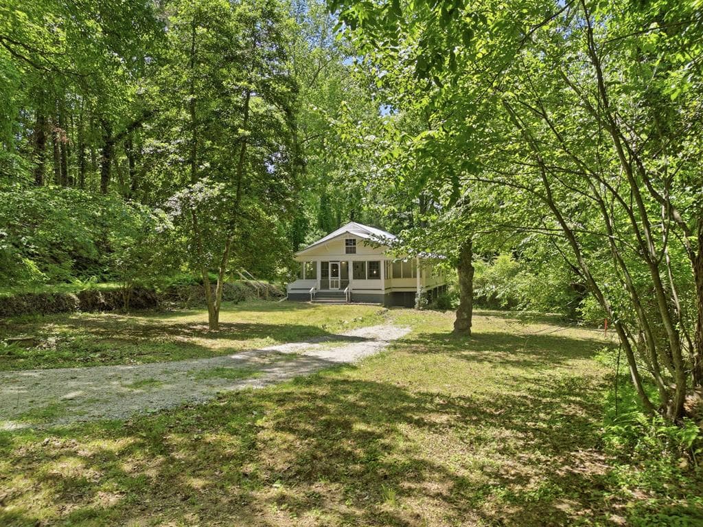 2494 Blue Ridge Drive, Blue Ridge GA 30513 - Photo