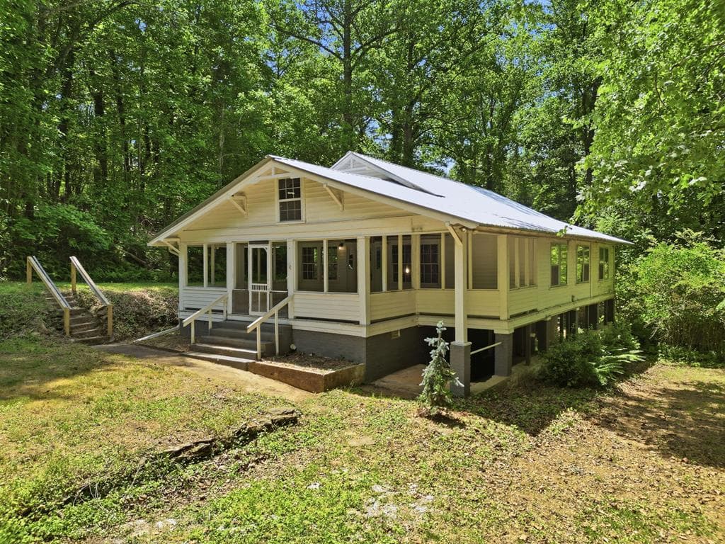 2494 Blue Ridge Drive, Blue Ridge GA 30513 - Photo