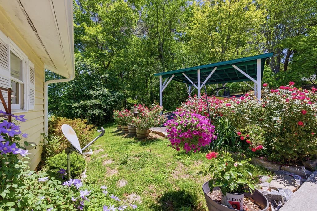 1035 Laurel Lane, Hiawassee GA 30546 - Photo
