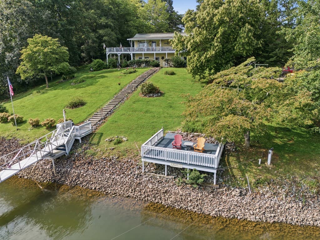 1035 Laurel Lane, Hiawassee GA 30546 - Photo