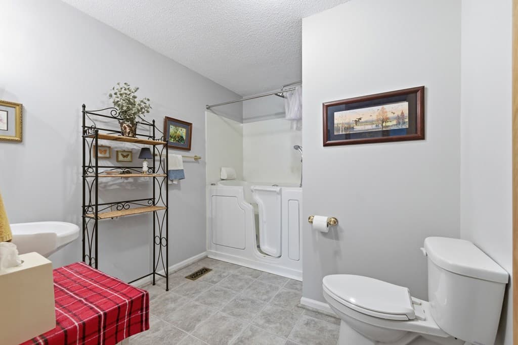 1035 Laurel Lane, Hiawassee GA 30546 - Photo