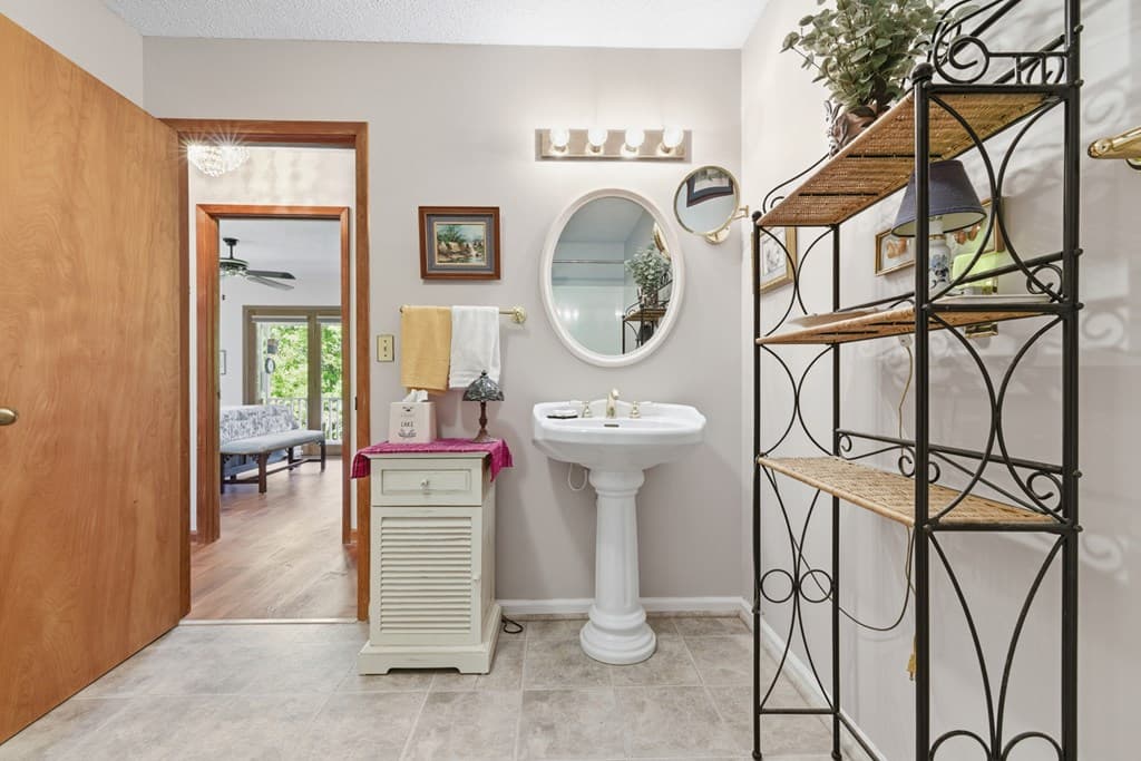 1035 Laurel Lane, Hiawassee GA 30546 - Photo