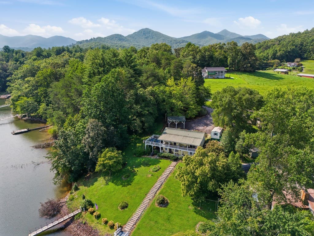 1035 Laurel Lane, Hiawassee GA 30546 - Photo