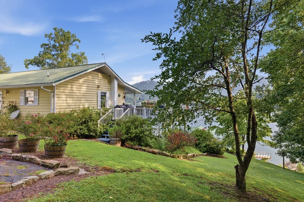 1035 Laurel Lane, Hiawassee GA 30546 - Photo