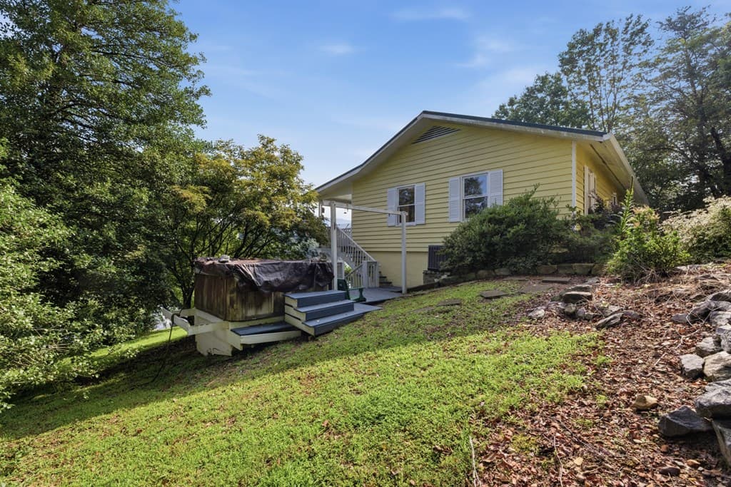 1035 Laurel Lane, Hiawassee GA 30546 - Photo