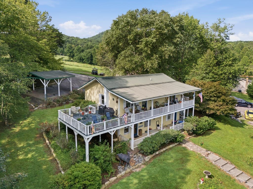 1035 Laurel Lane, Hiawassee GA 30546 - Photo