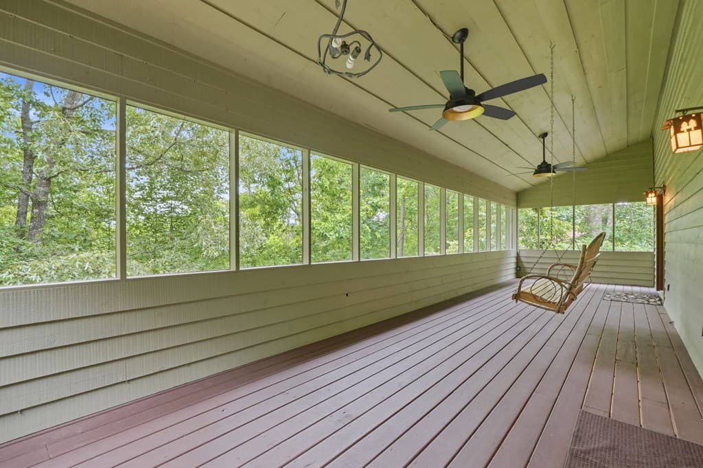946 Laurel Circle, Blue Ridge GA 30513 - Photo
