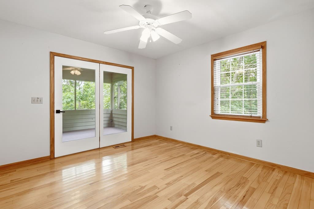 946 Laurel Circle, Blue Ridge GA 30513 - Photo