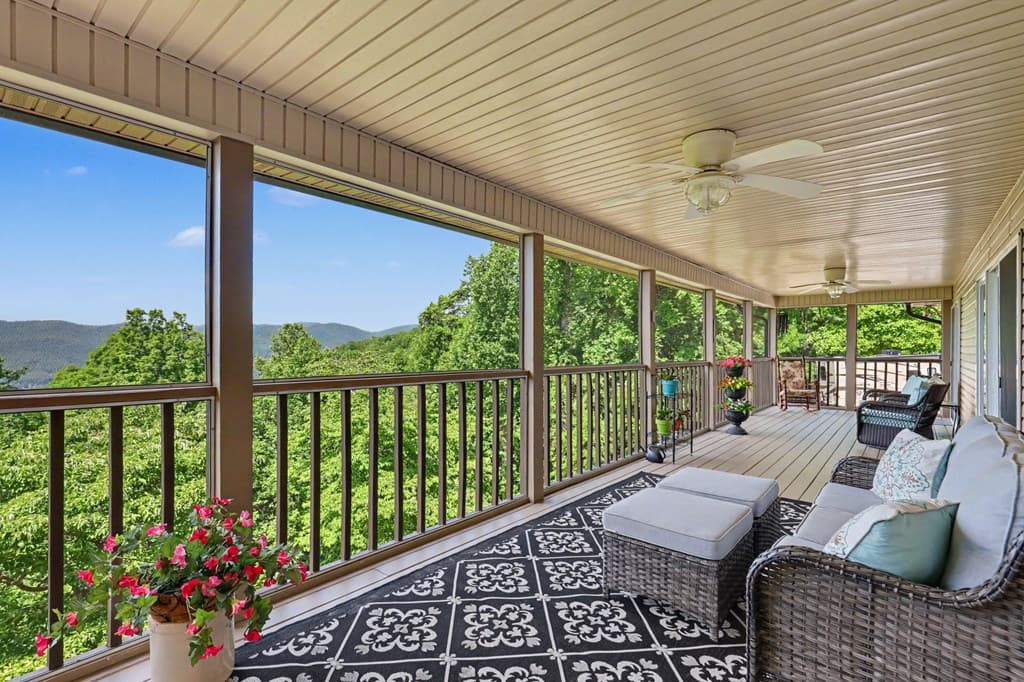 1157 Summit Way, Blairsville GA 30512 - Photo