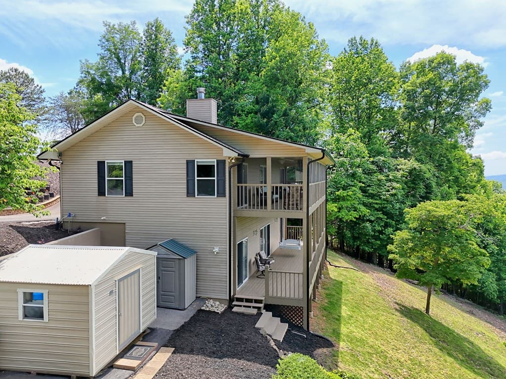 1157 Summit Way, Blairsville GA 30512 - Photo