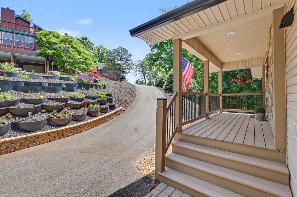 1157 Summit Way, Blairsville GA 30512 - Photo