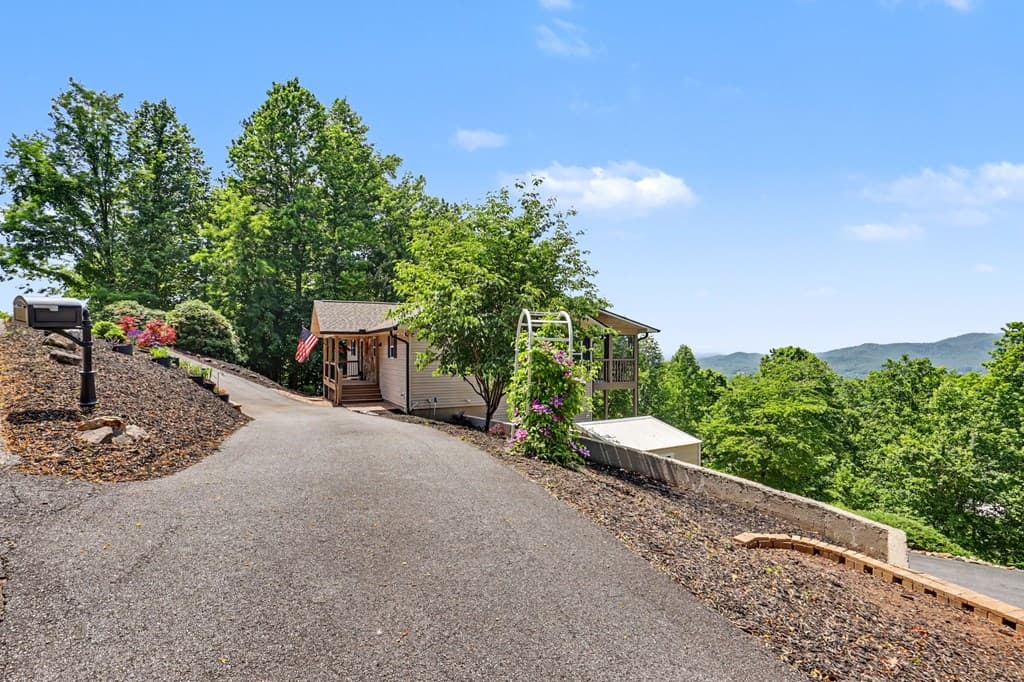 1157 Summit Way, Blairsville GA 30512 - Photo