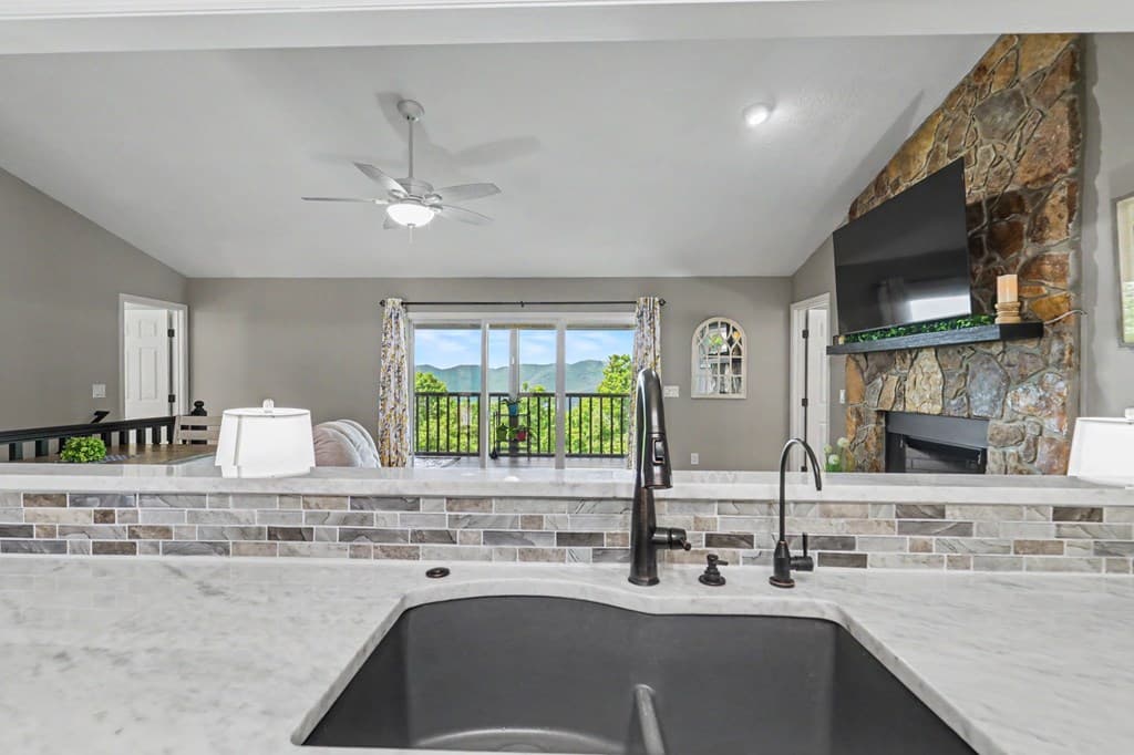 1157 Summit Way, Blairsville GA 30512 - Photo