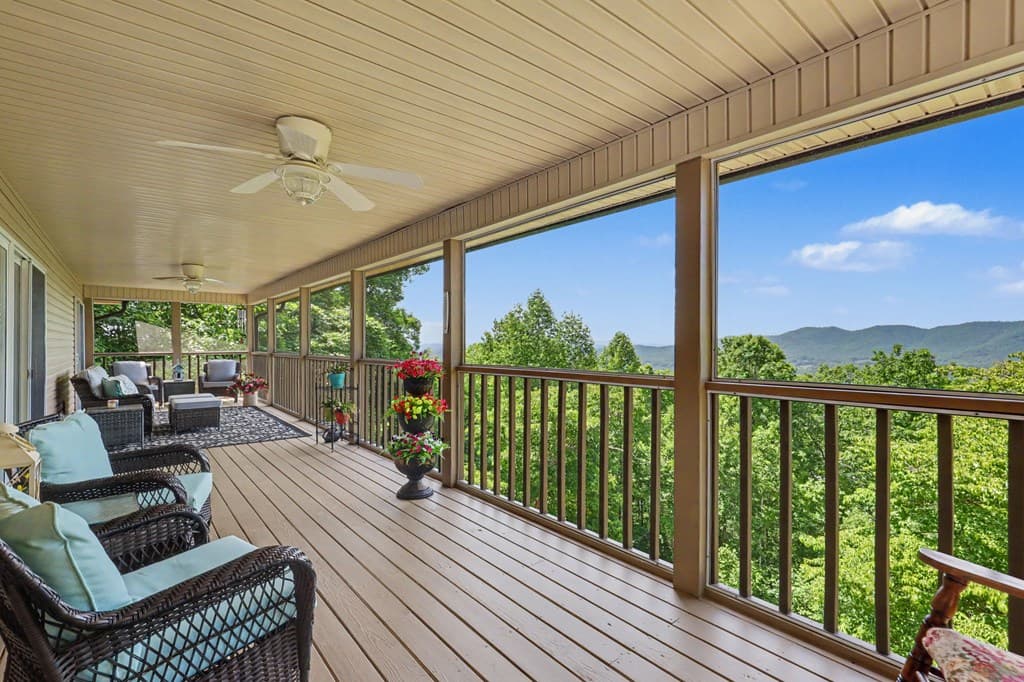 1157 Summit Way, Blairsville GA 30512 - Photo