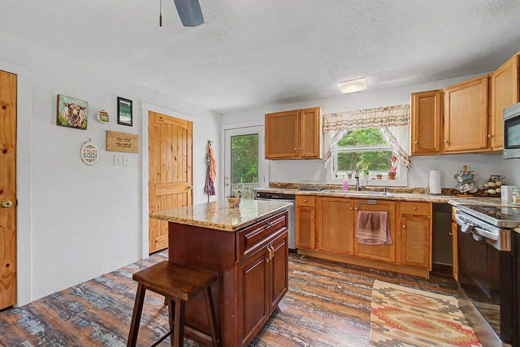 3325 Pack Mountain Road, Murphy NC 28906 - Photo