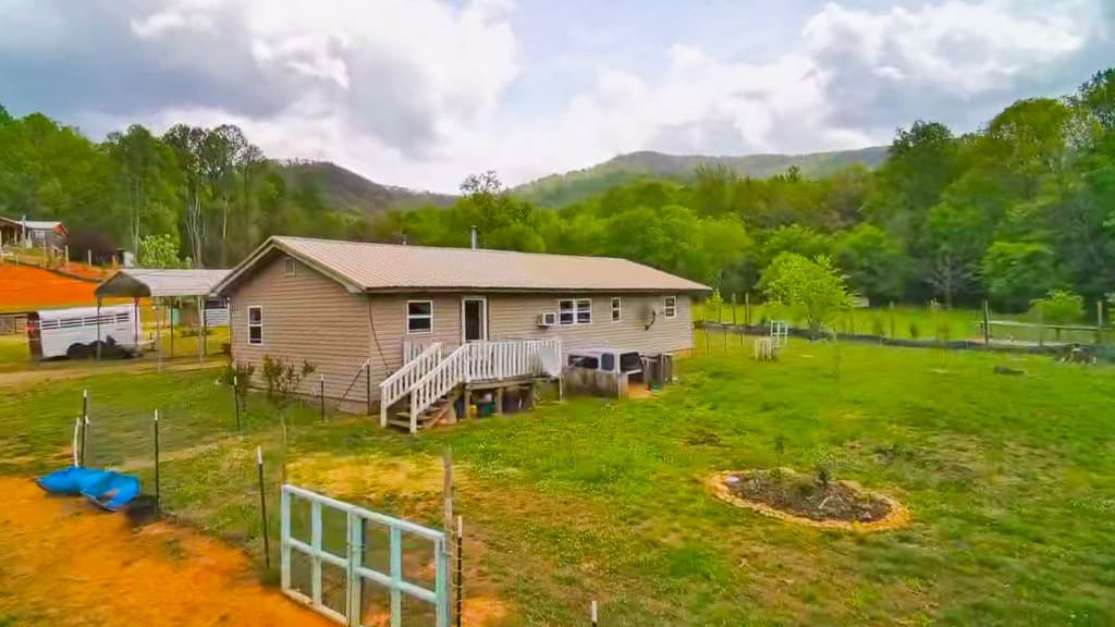 3325 Pack Mountain Road, Murphy NC 28906 - Photo