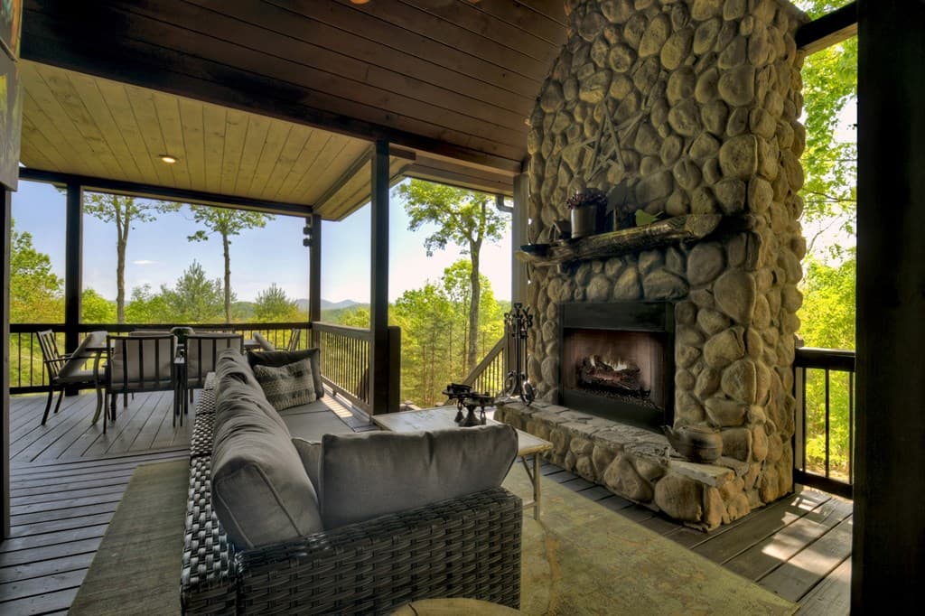 46 Cochise Road, Blue Ridge GA 30513 - Photo