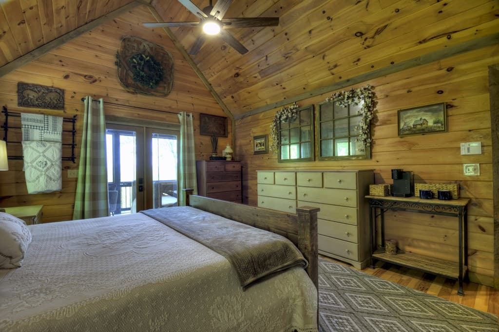 46 Cochise Road, Blue Ridge GA 30513 - Photo