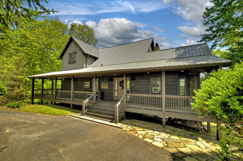 46 Cochise Road, Blue Ridge GA 30513 - Photo