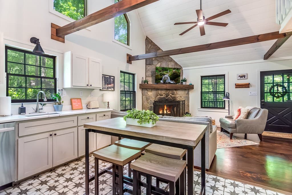 317 North Pine Road, Ellijay GA 30536 - Photo