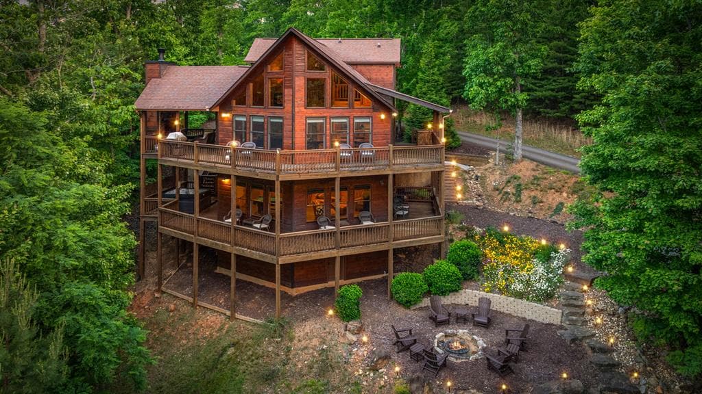 58 Overlook Way, Blue Ridge GA 30513 - Primary photo