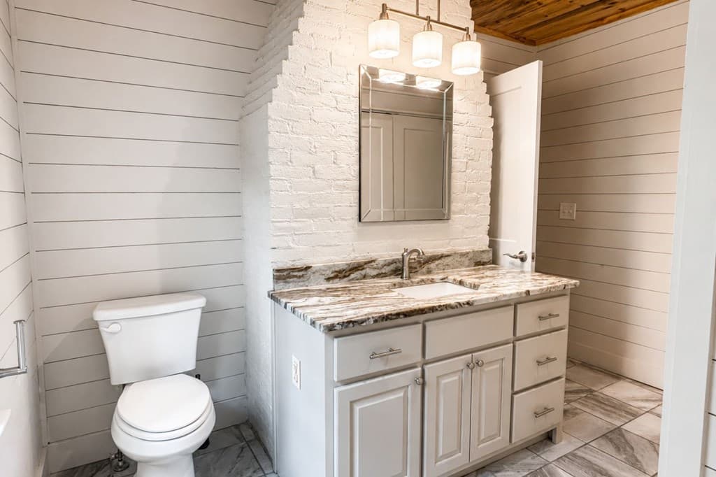 2087 Chatsworth Hwy, Ellijay GA 30540 - Photo