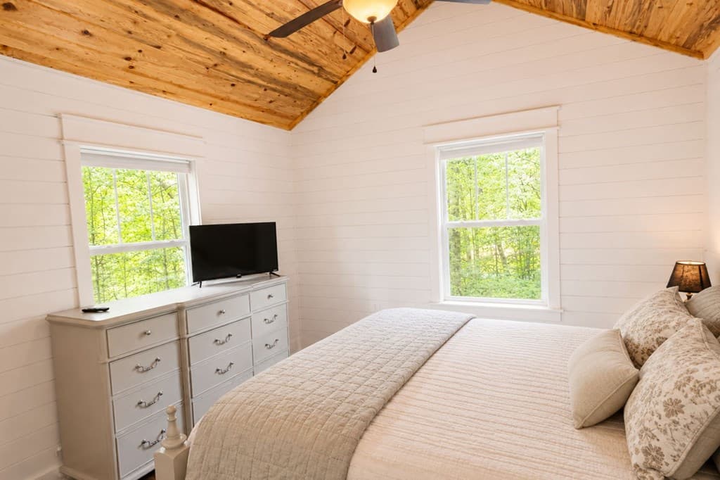 2087 Chatsworth Hwy, Ellijay GA 30540 - Photo