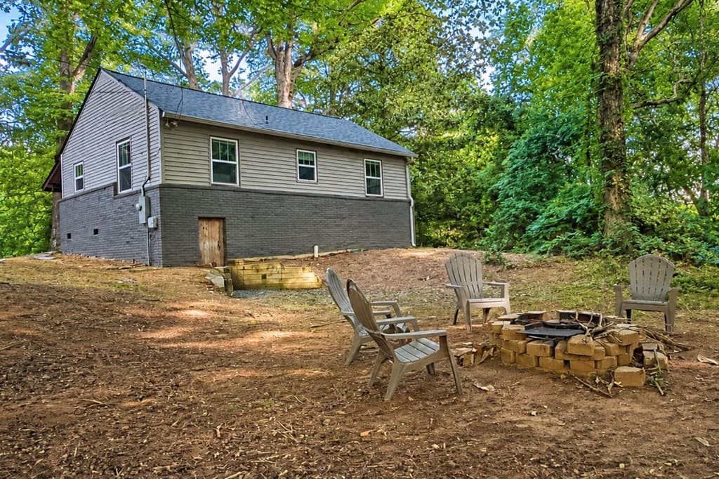 2087 Chatsworth Hwy, Ellijay GA 30540 - Photo